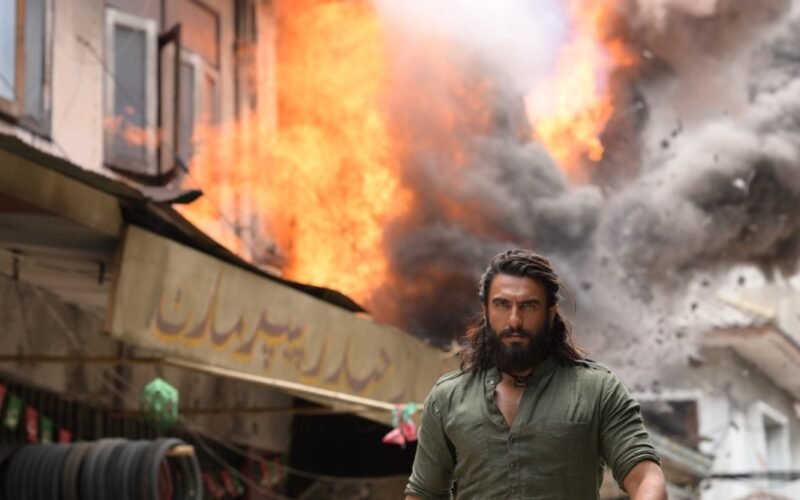 Dhurandhar Movie Review: रणवीर सिंह की दमदार वापसी एक विस्फोटक जासूसी–गैंगस्टर थ्रिलर में